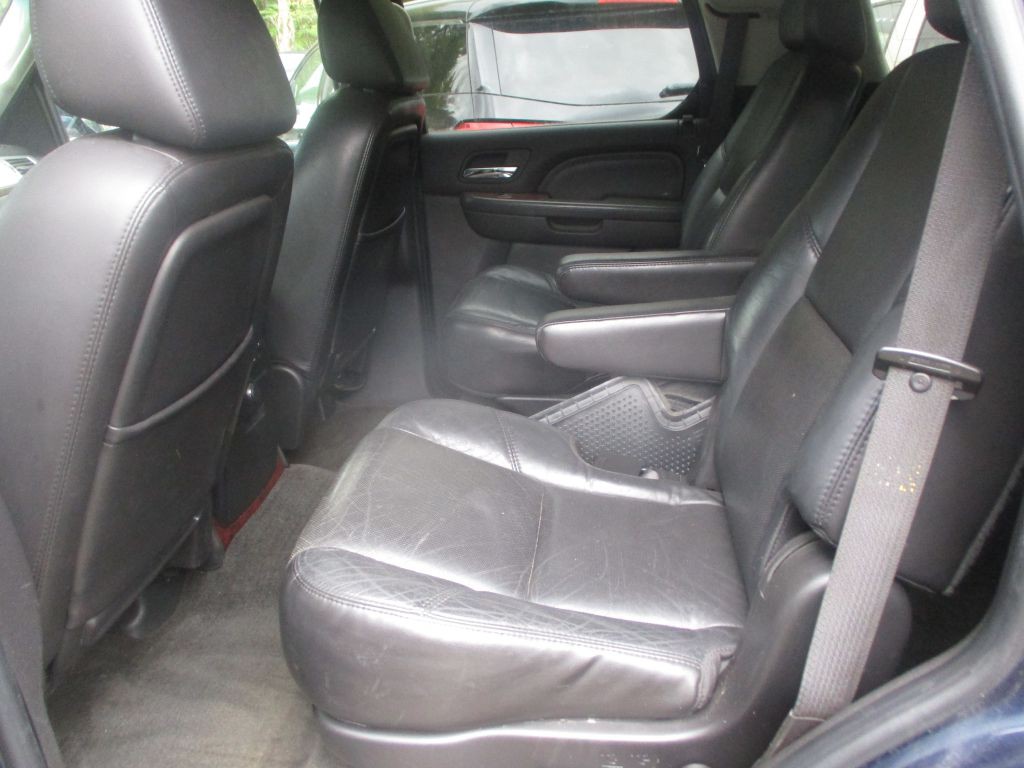 2007 Cadillac Escalade Image 7