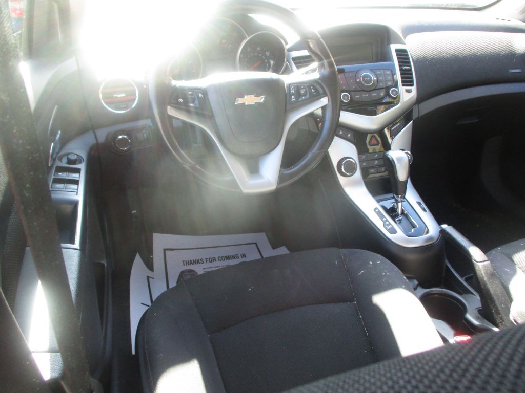 2014 Chevrolet Cruze Image 8