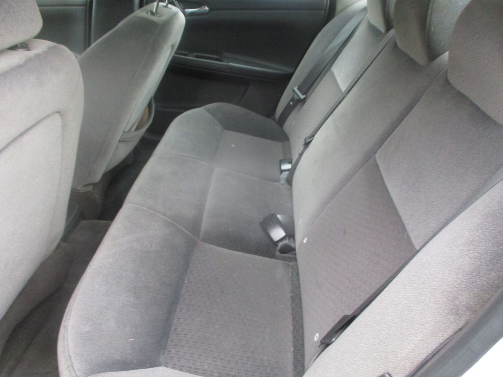 2009 Chevrolet Impala Image 6
