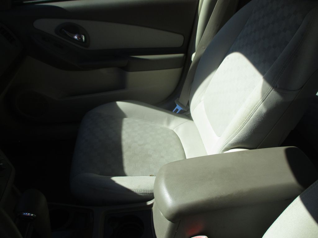 2005 Chevrolet Malibu Image 8