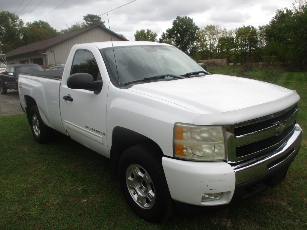 2009 Chevrolet Silverado 1500 Image 1