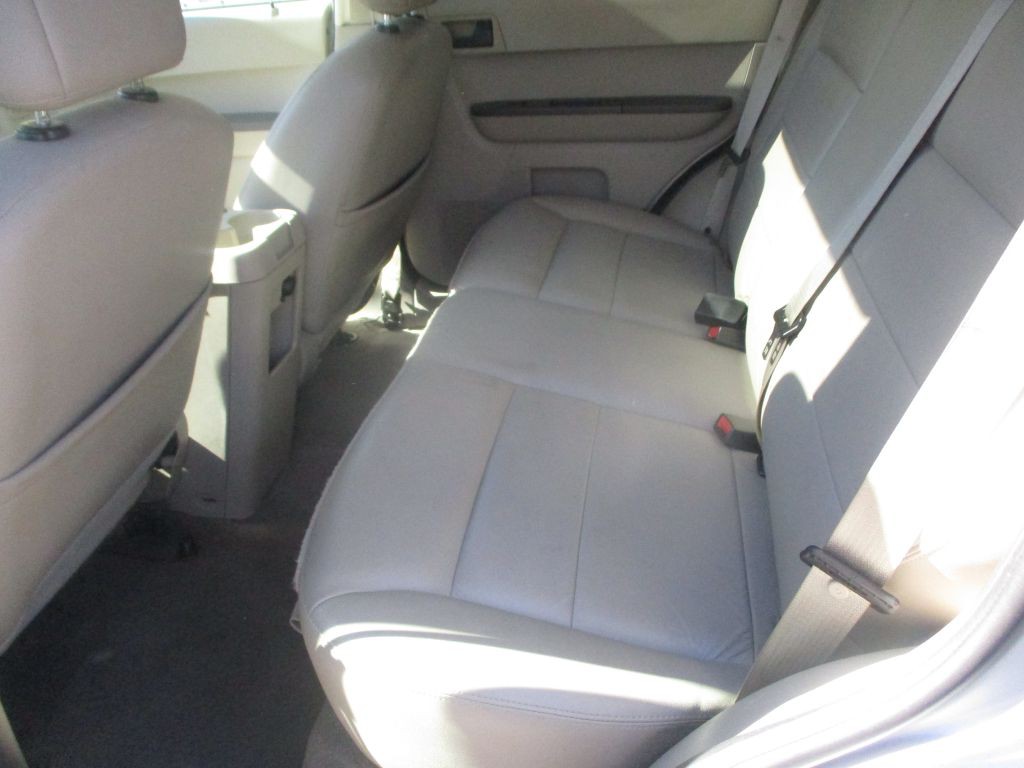 2008 Ford Escape Image 8