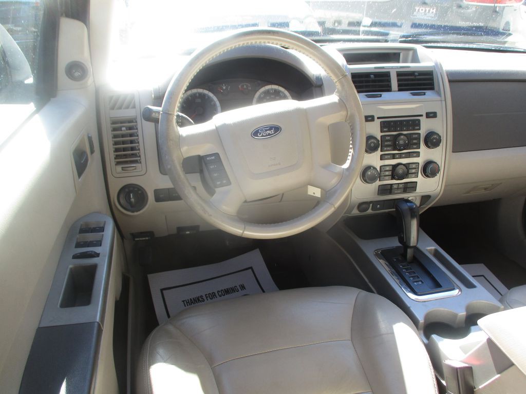 2008 Ford Escape Image 9