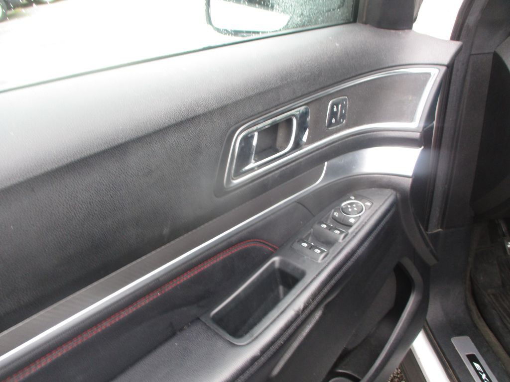 2018 Ford Explorer Image 12