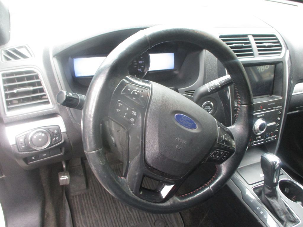 2018 Ford Explorer Image 15