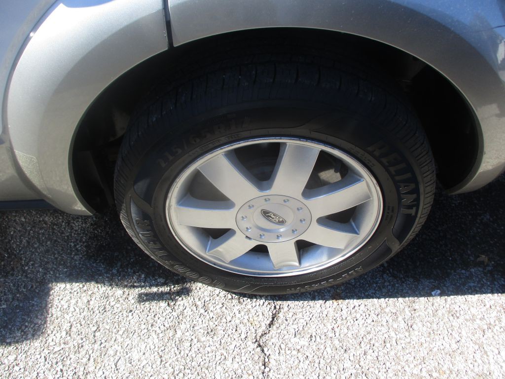 2006 Ford Freestyle Image 6