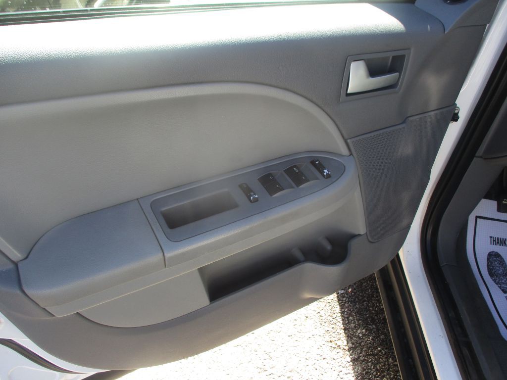 2006 Ford Freestyle Image 9