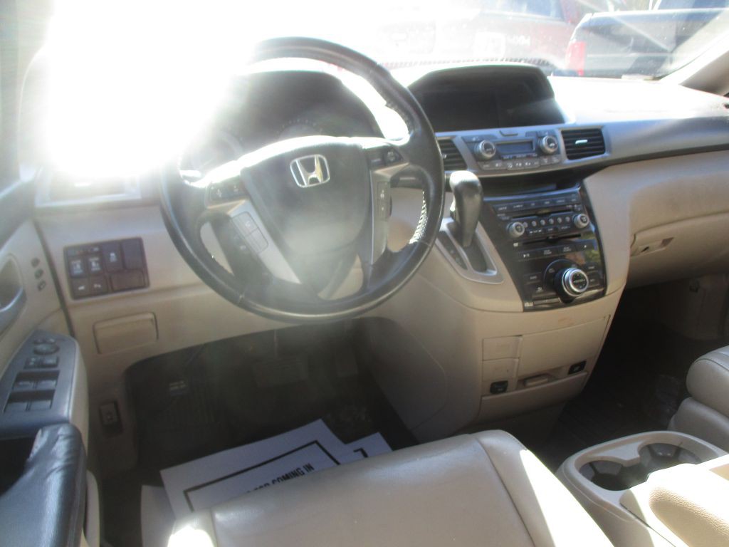 2012 Honda Odyssey Image 7