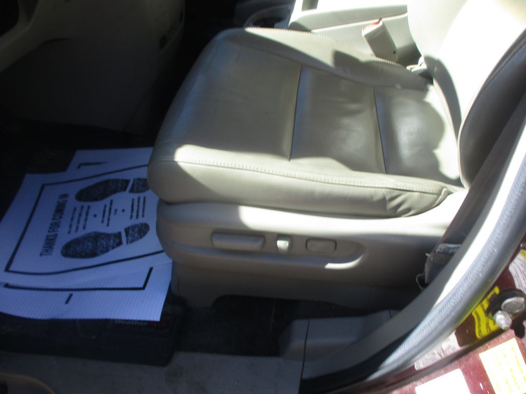 2012 Honda Odyssey Image 9