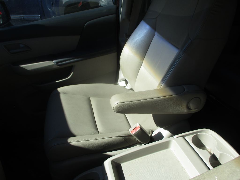 2012 Honda Odyssey Image 10