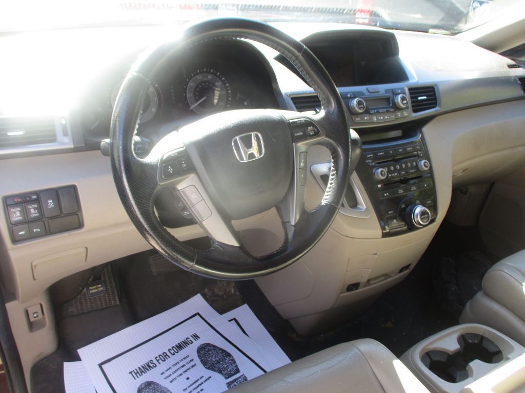 2012 Honda Odyssey Image 13
