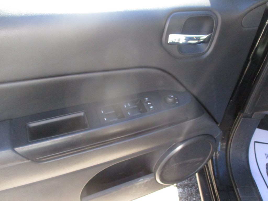 2014 Jeep Patriot Image 8