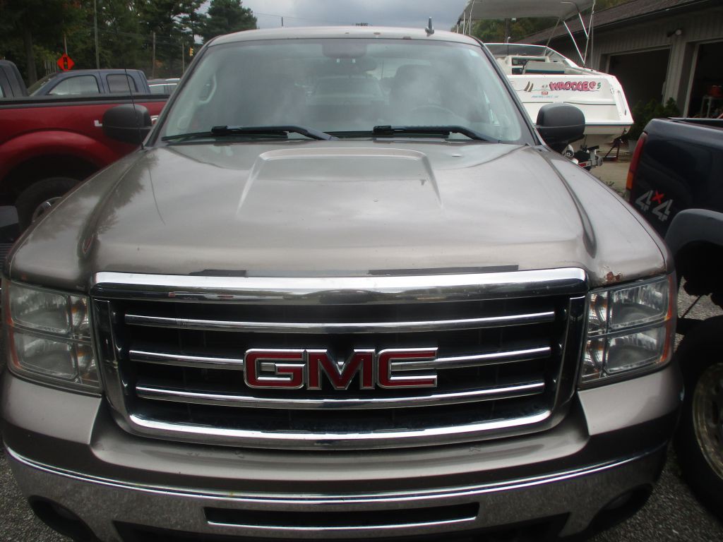 2012 GMC Sierra Image 2