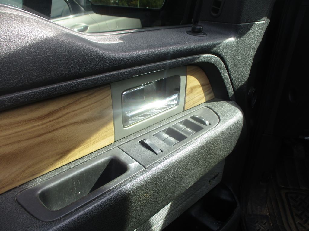 2011 Ford F-150 Image 11