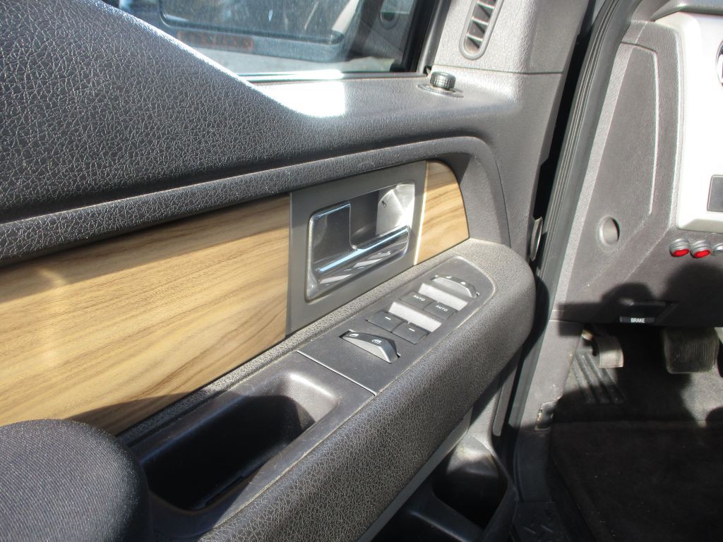 2011 Ford F-150 Image 10