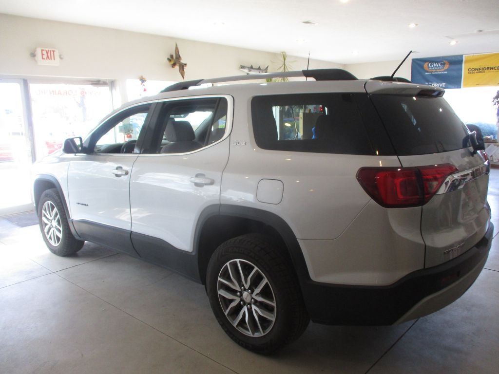 2019 GMC Acadia Image 3