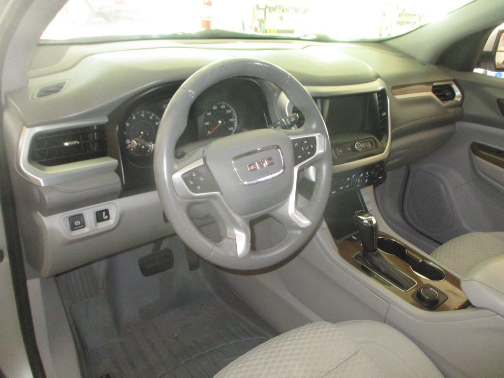 2019 GMC Acadia Image 10