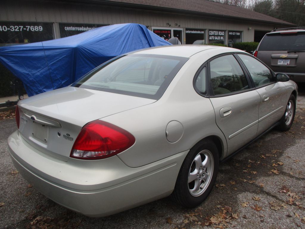 2006 Ford Taurus Image 4