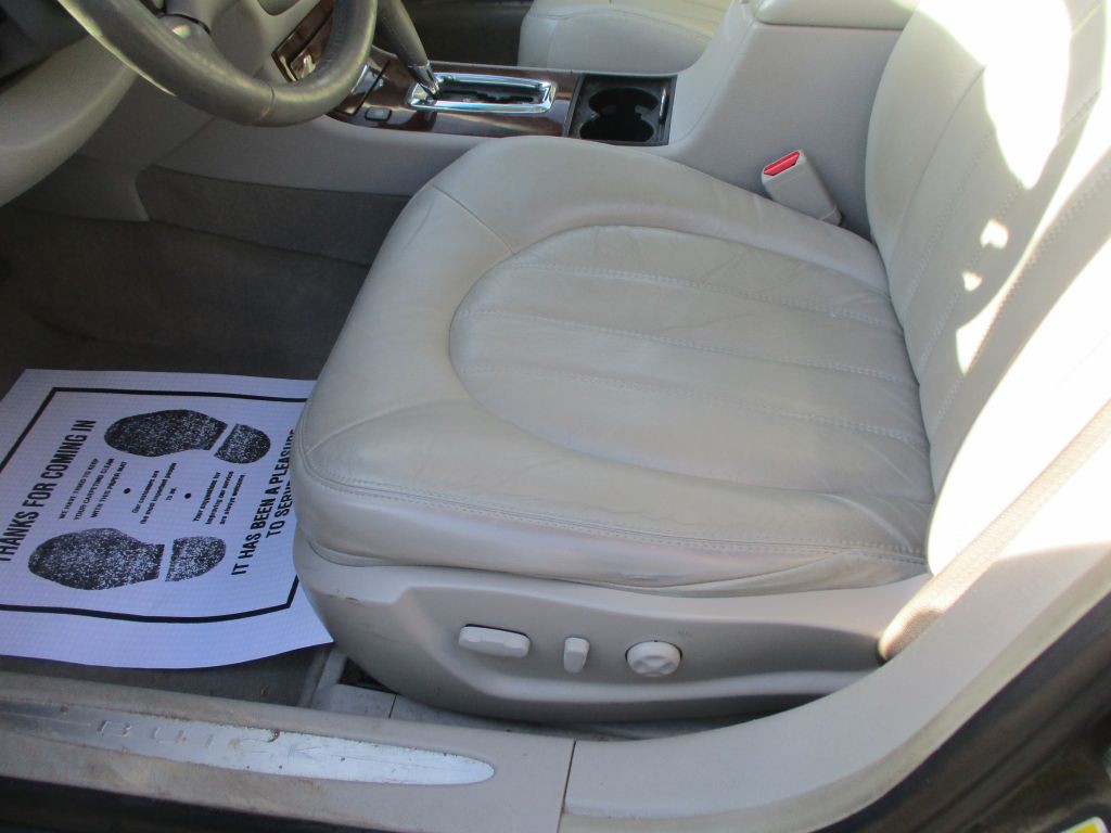 2009 Buick Lucerne Image 9