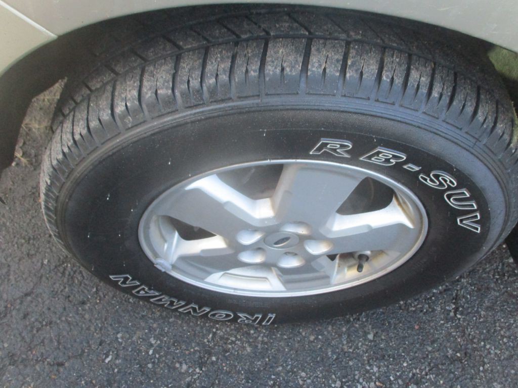 2010 Ford Escape Image 4