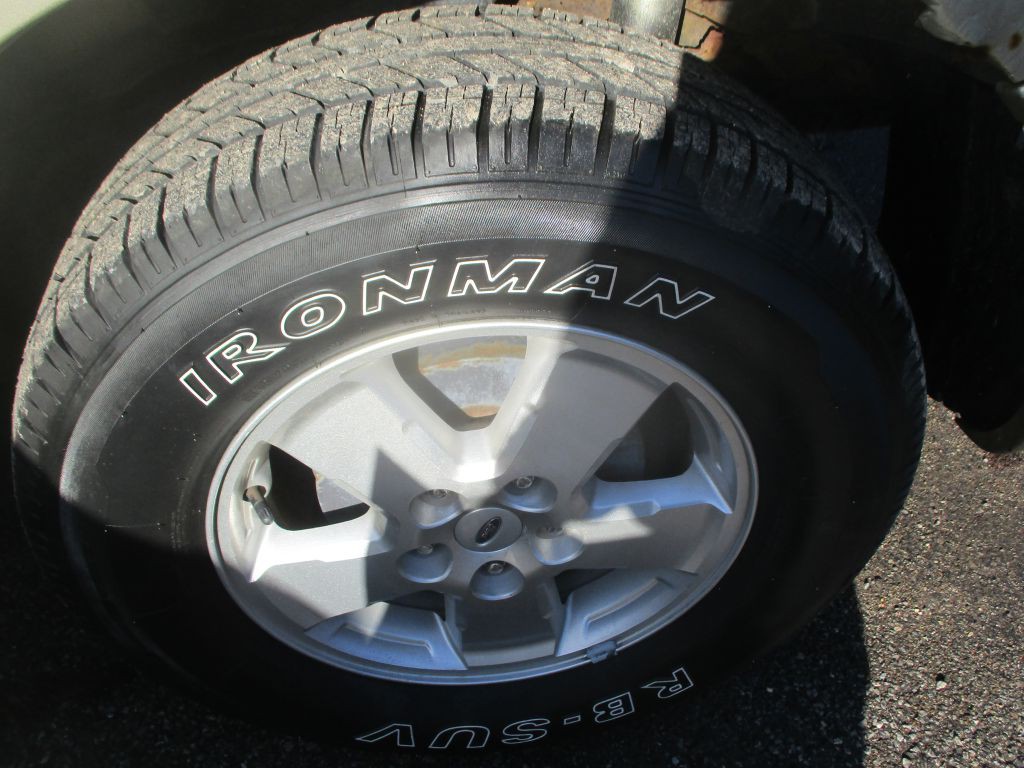 2010 Ford Escape Image 8