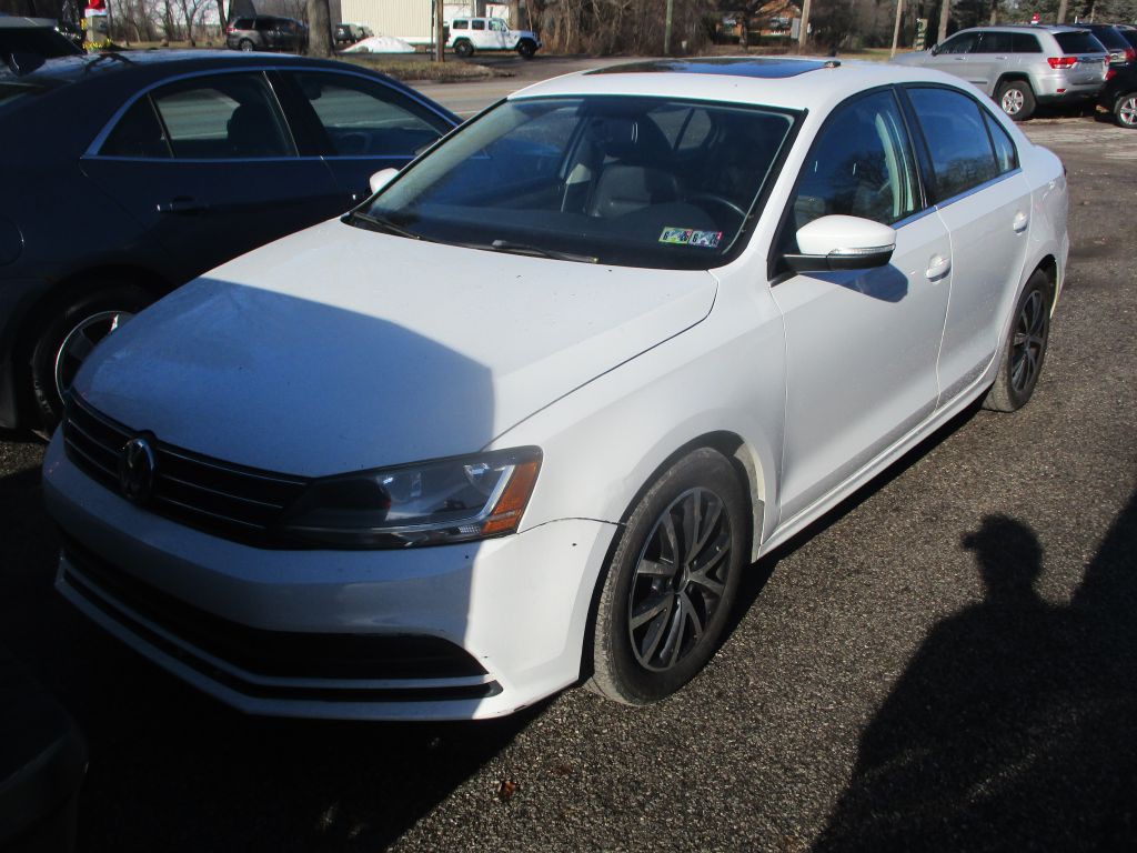 2017 Volkswagen Jetta Image 2