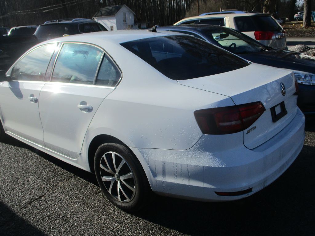 2017 Volkswagen Jetta Image 5