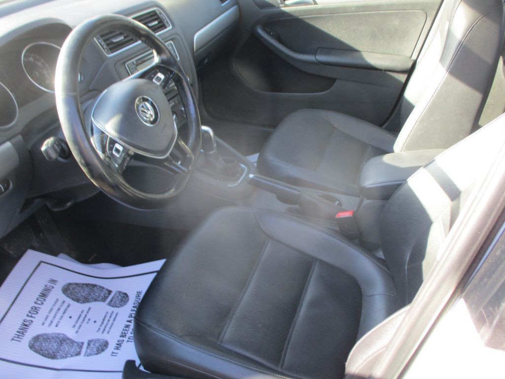 2017 Volkswagen Jetta Image 7