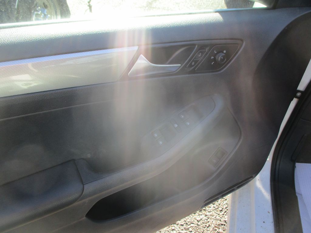 2017 Volkswagen Jetta Image 8