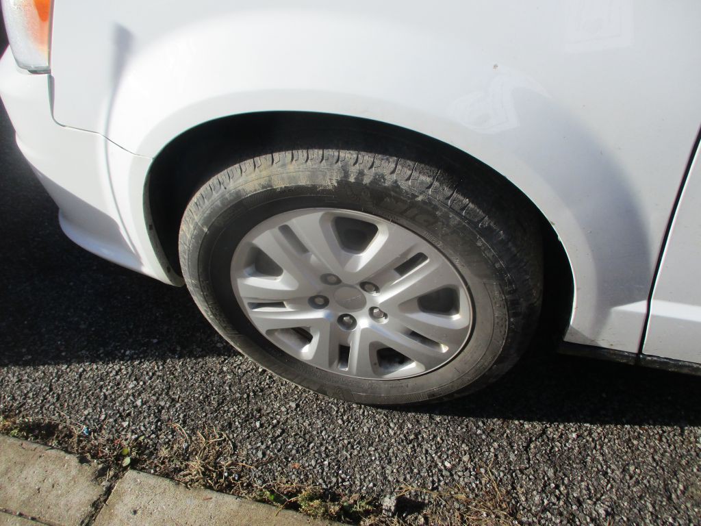 2014 Dodge Grand Caravan Image 5