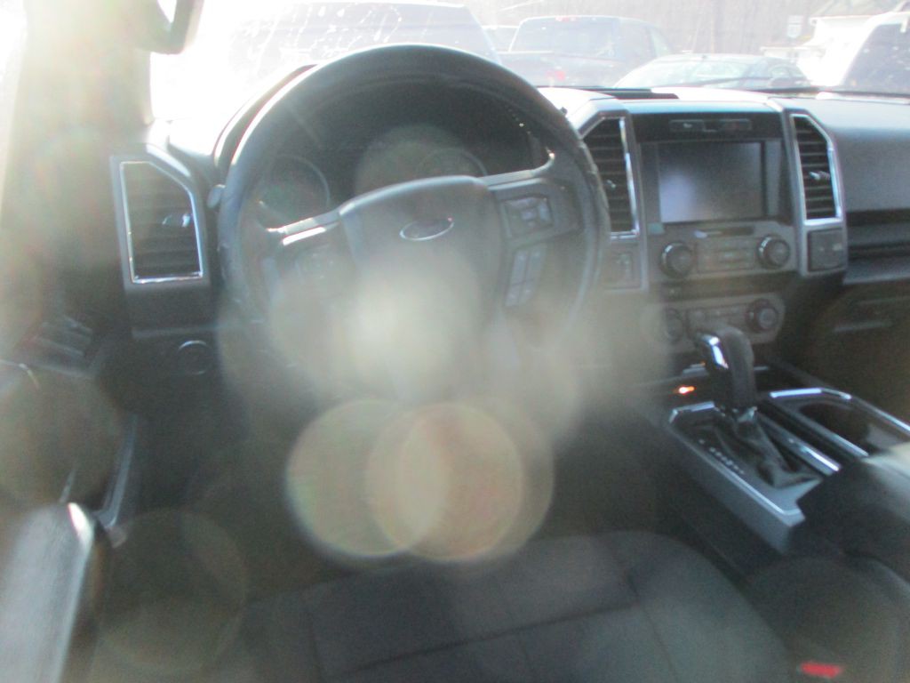 2015 Ford F-150 Image 8