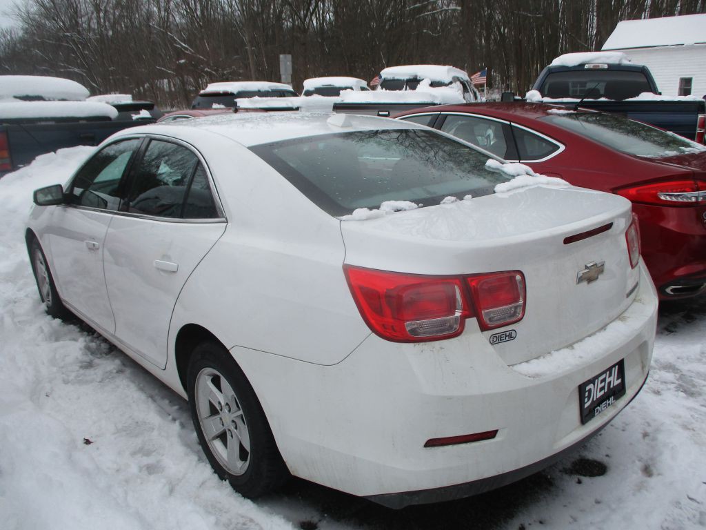 2014 Chevrolet Malibu Image 3