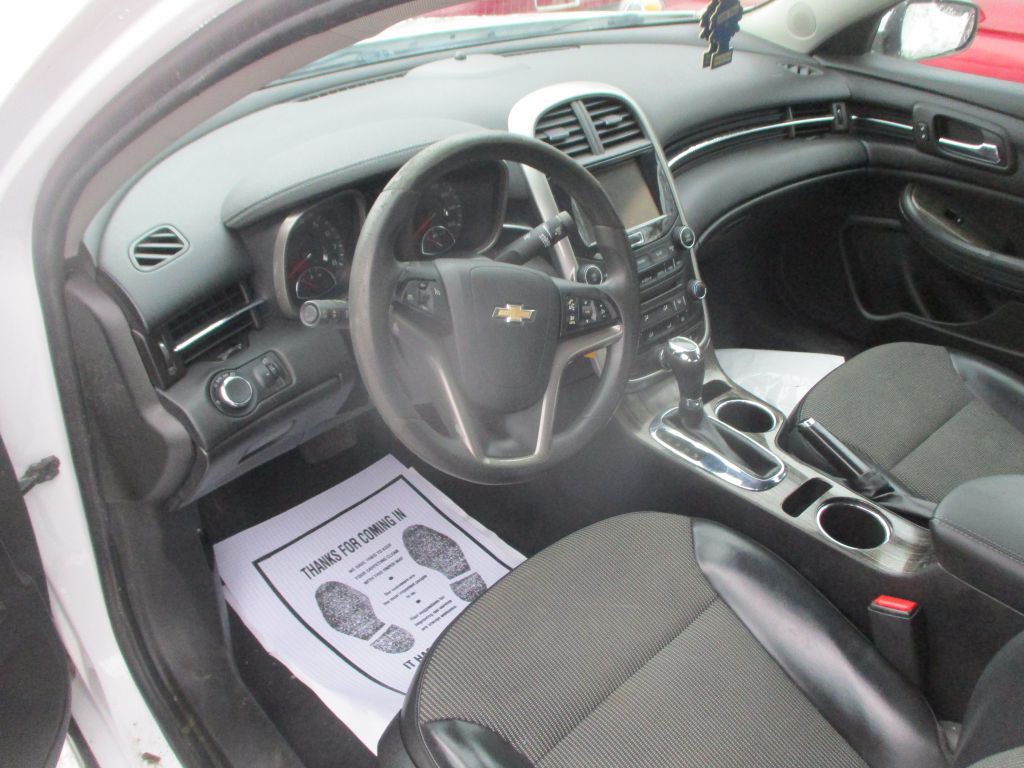 2014 Chevrolet Malibu Image 5