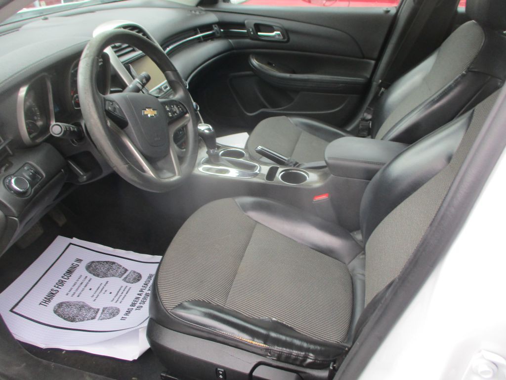 2014 Chevrolet Malibu Image 7