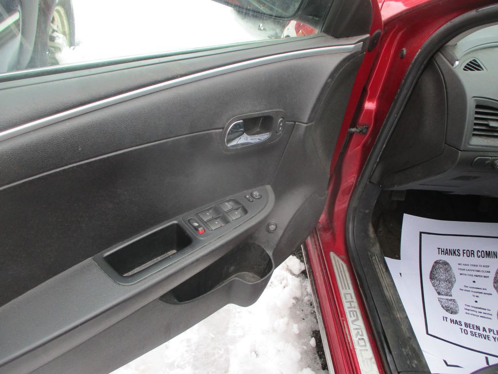 2012 Chevrolet Malibu Image 4