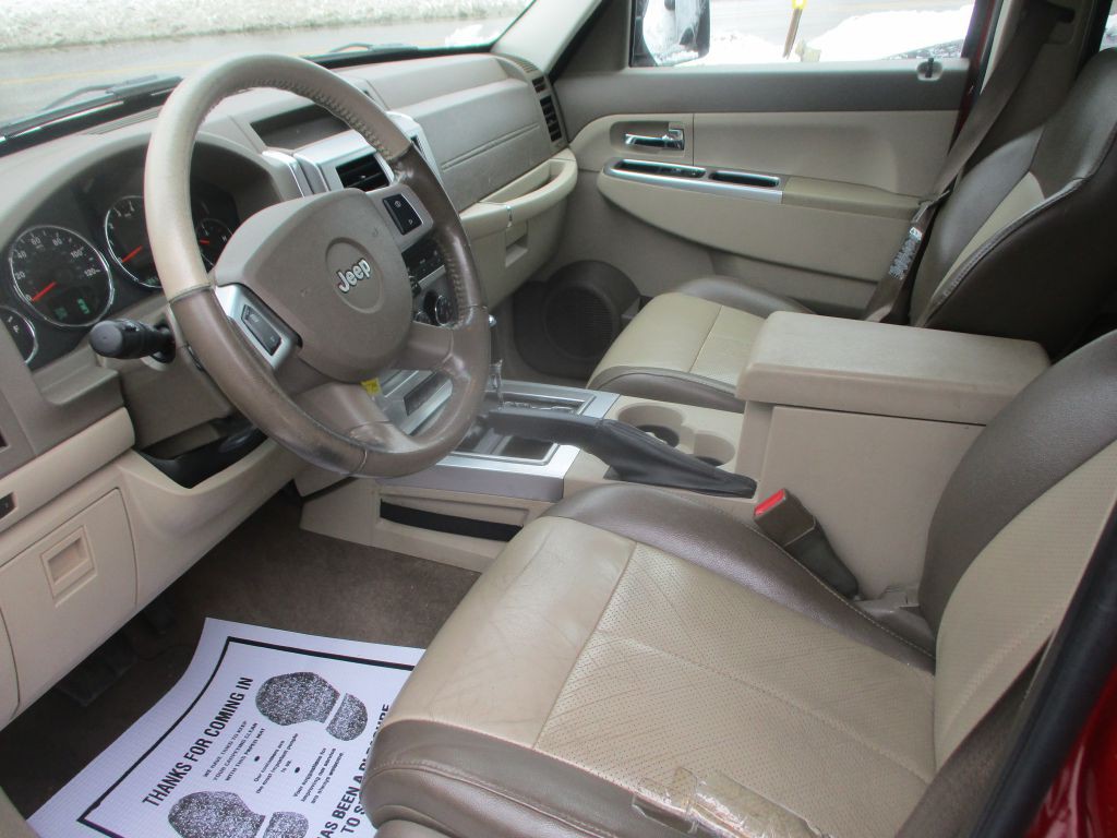 2008 Jeep Liberty Image 6