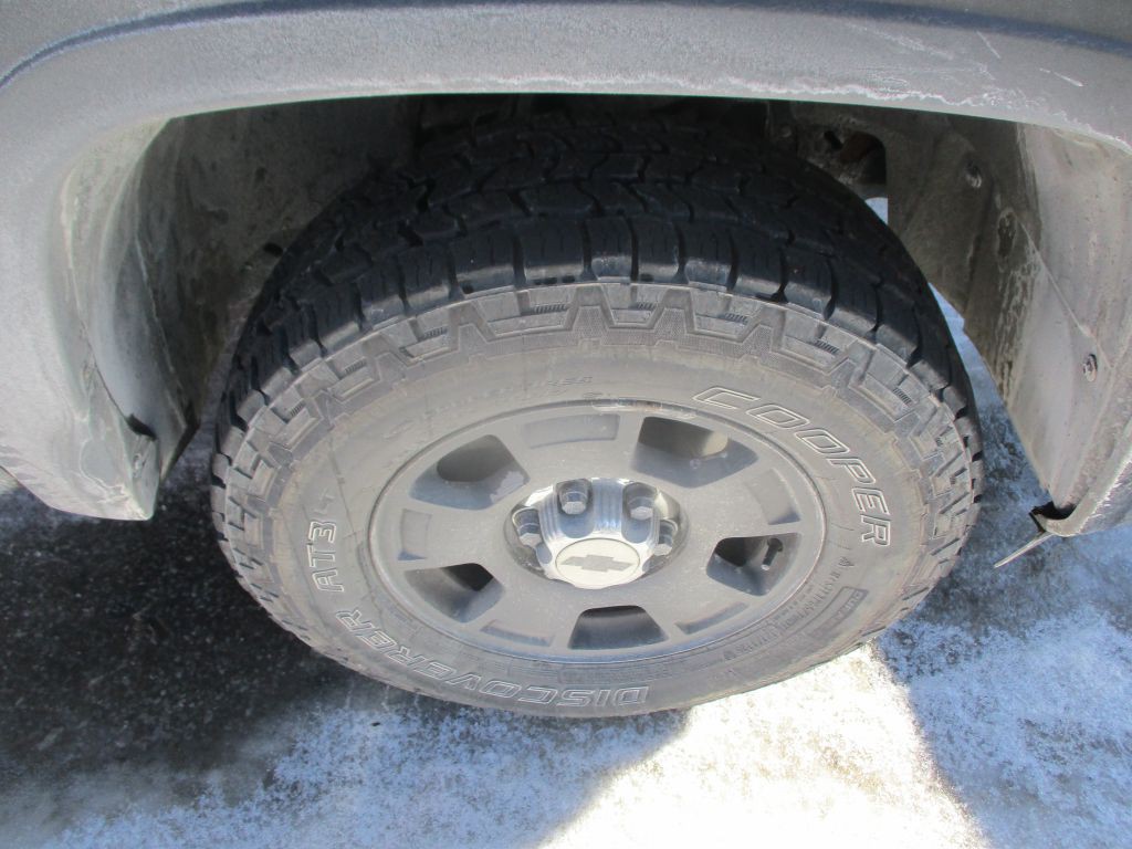 2010 Chevrolet Silverado 1500 Image 3