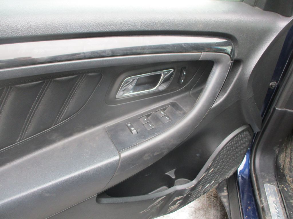 2011 Ford Taurus Image 12