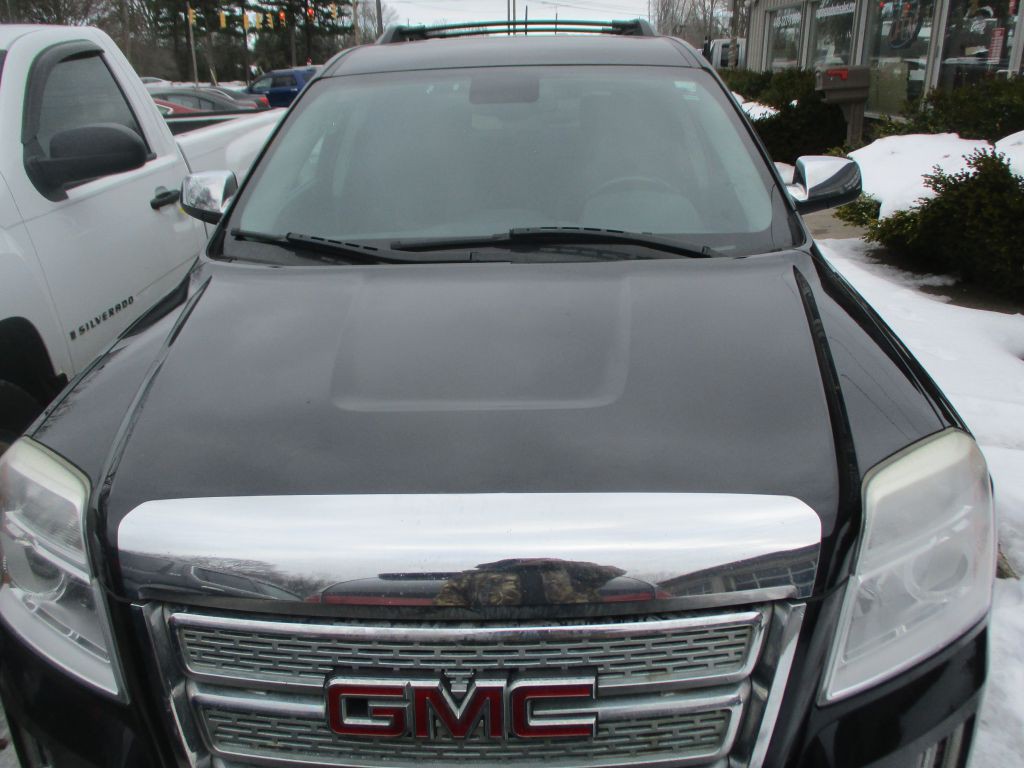 2015 GMC Terrain Image 2