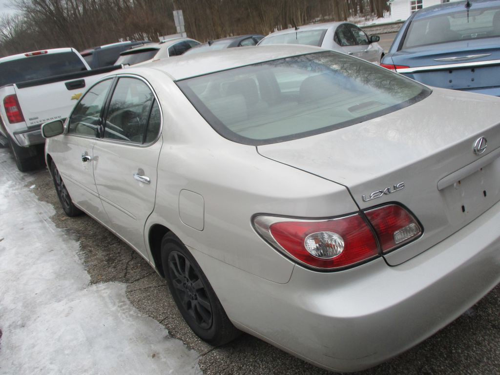 2003 Lexus ES Image 6