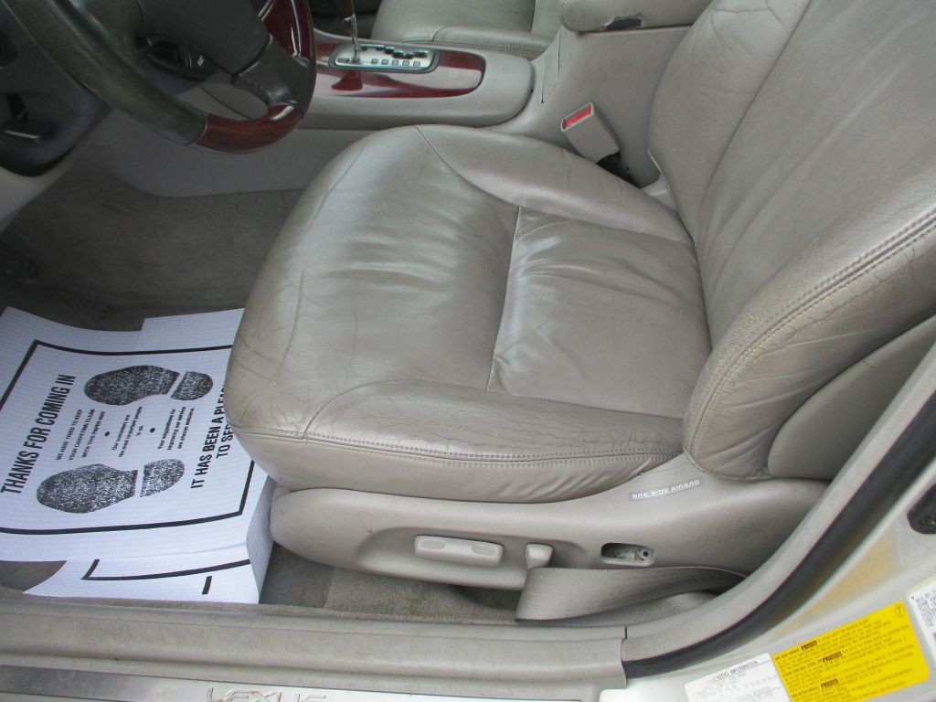 2003 Lexus ES Image 12
