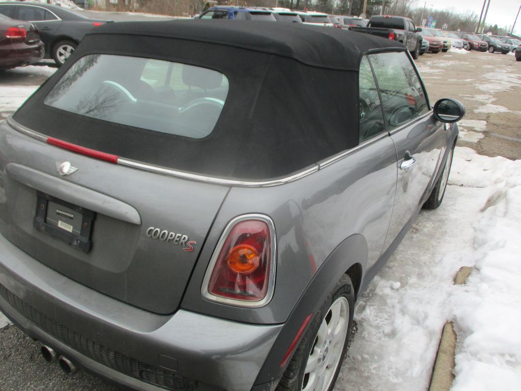 2009 MINI Cooper Image 5
