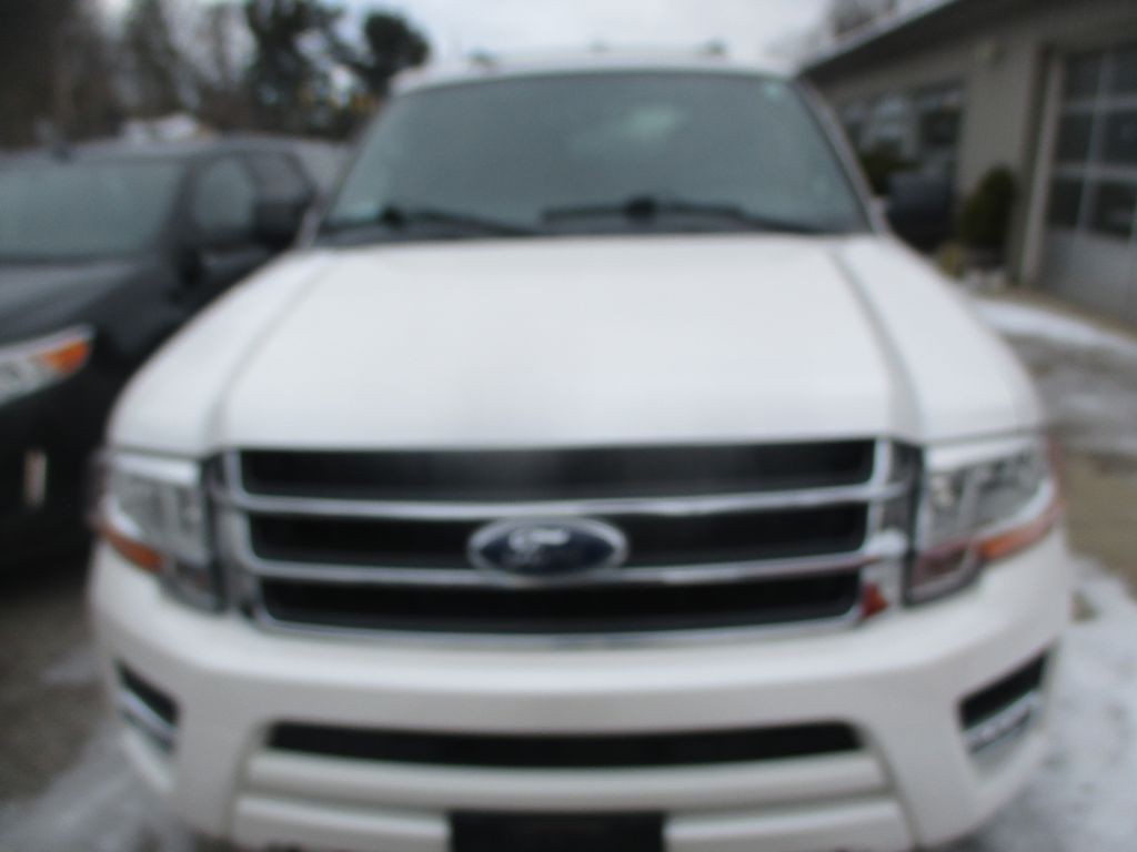 2017 Ford Expedition Image 2