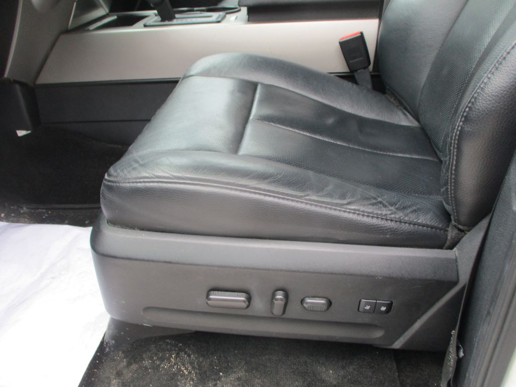 2017 Ford Expedition Image 11