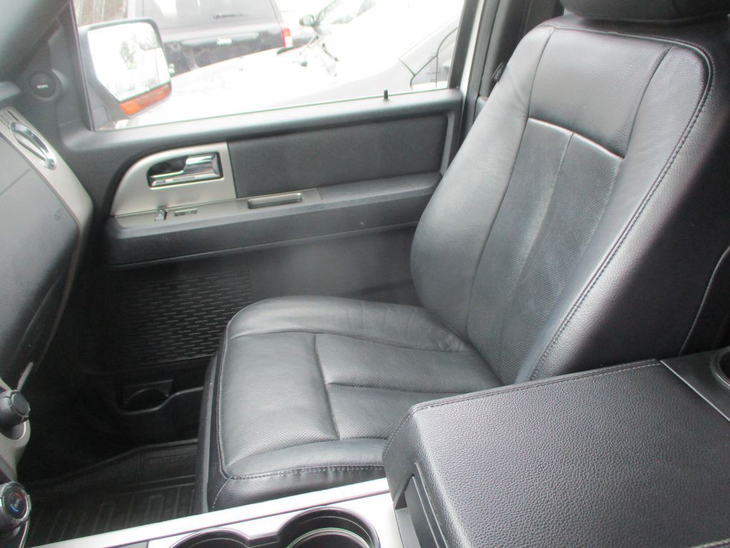 2017 Ford Expedition Image 14