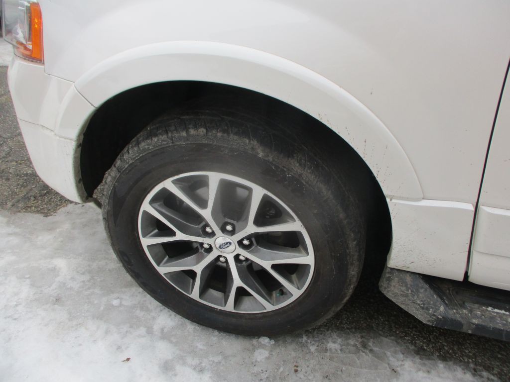 2017 Ford Expedition Image 16