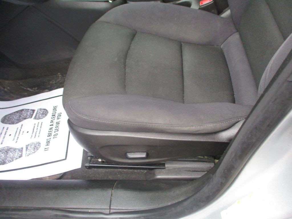 2015 Chevrolet Cruze Image 11