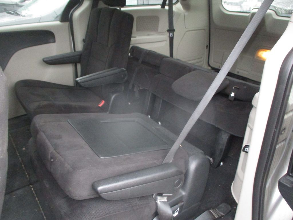 2012 Dodge Grand Caravan Image 9
