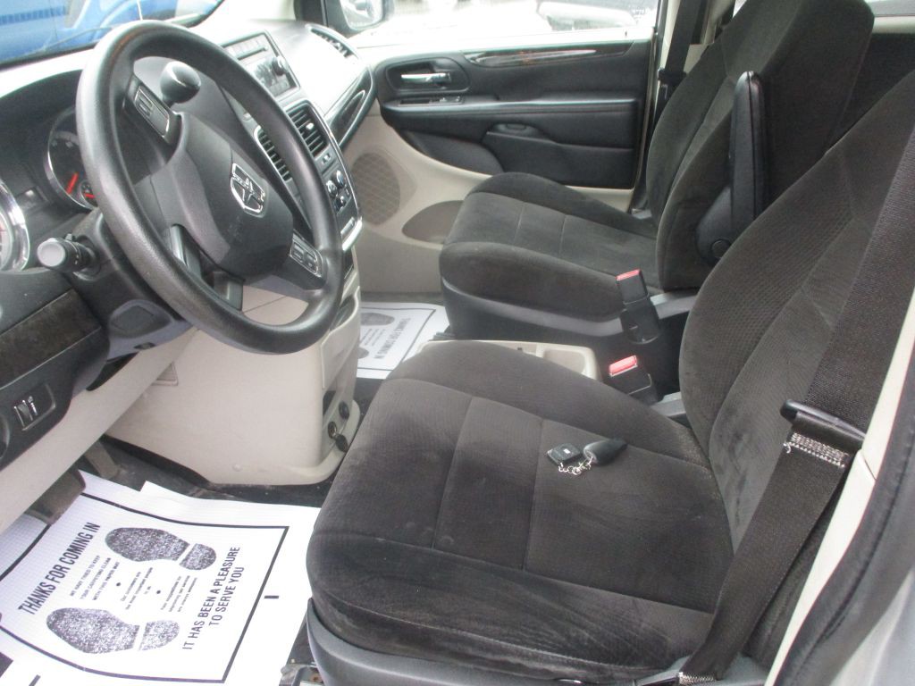 2012 Dodge Grand Caravan Image 11