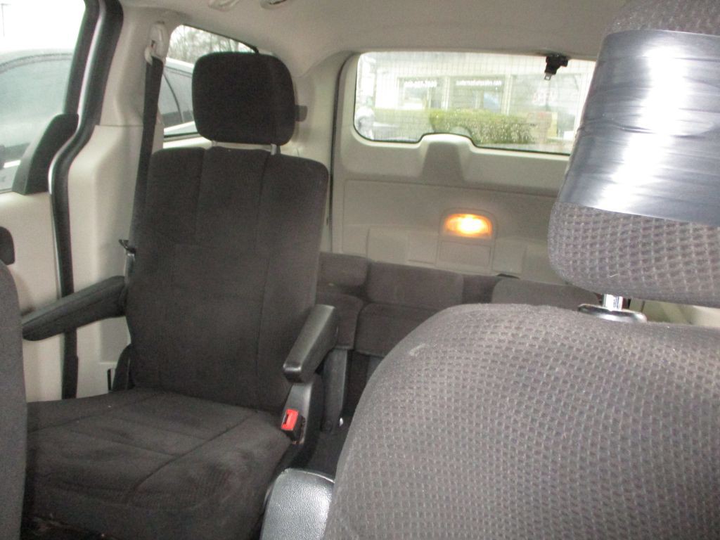 2012 Dodge Grand Caravan Image 14